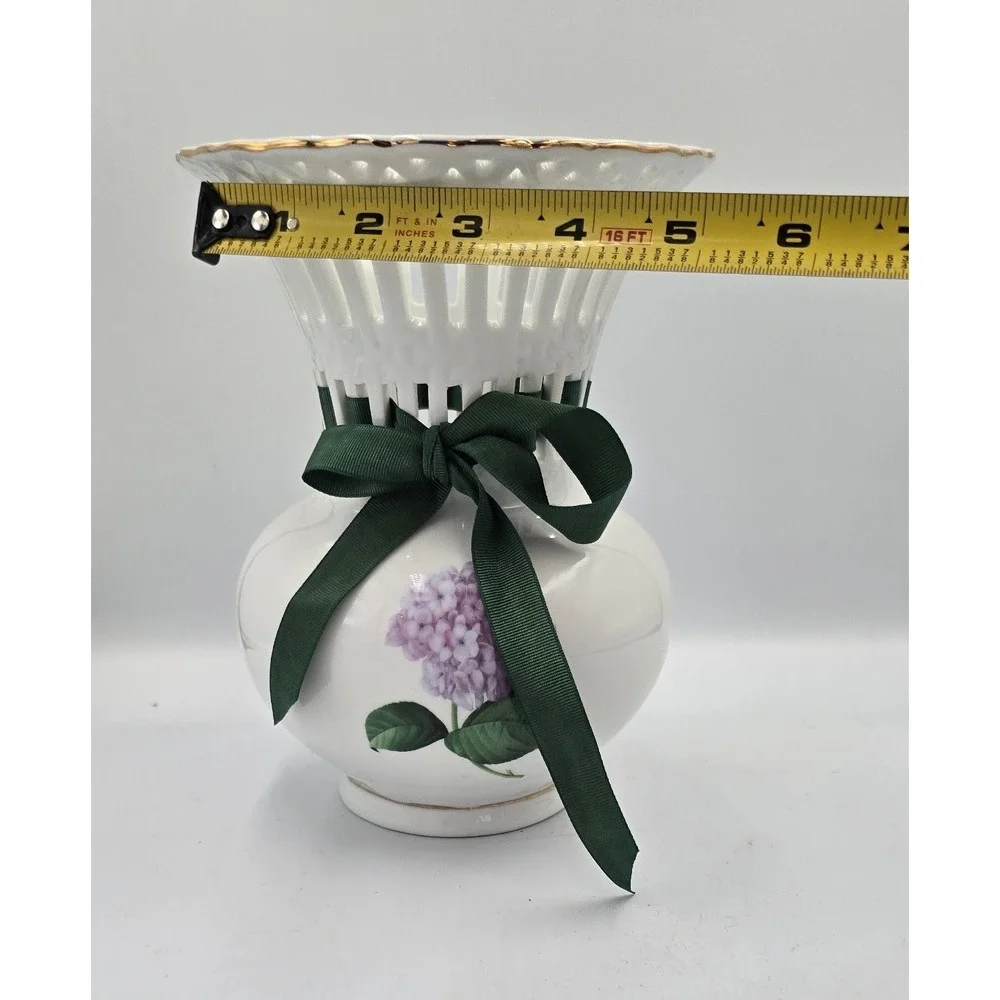 Purple Hydrangea Porcelain Flower Vase Gold‎ Trim Lattice Neck